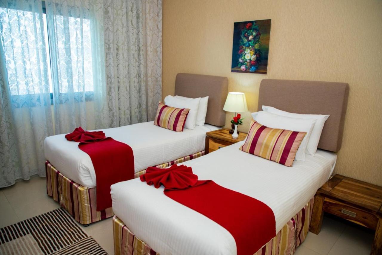 Ewan Tower Hotel Apartments Ajman Bagian luar foto