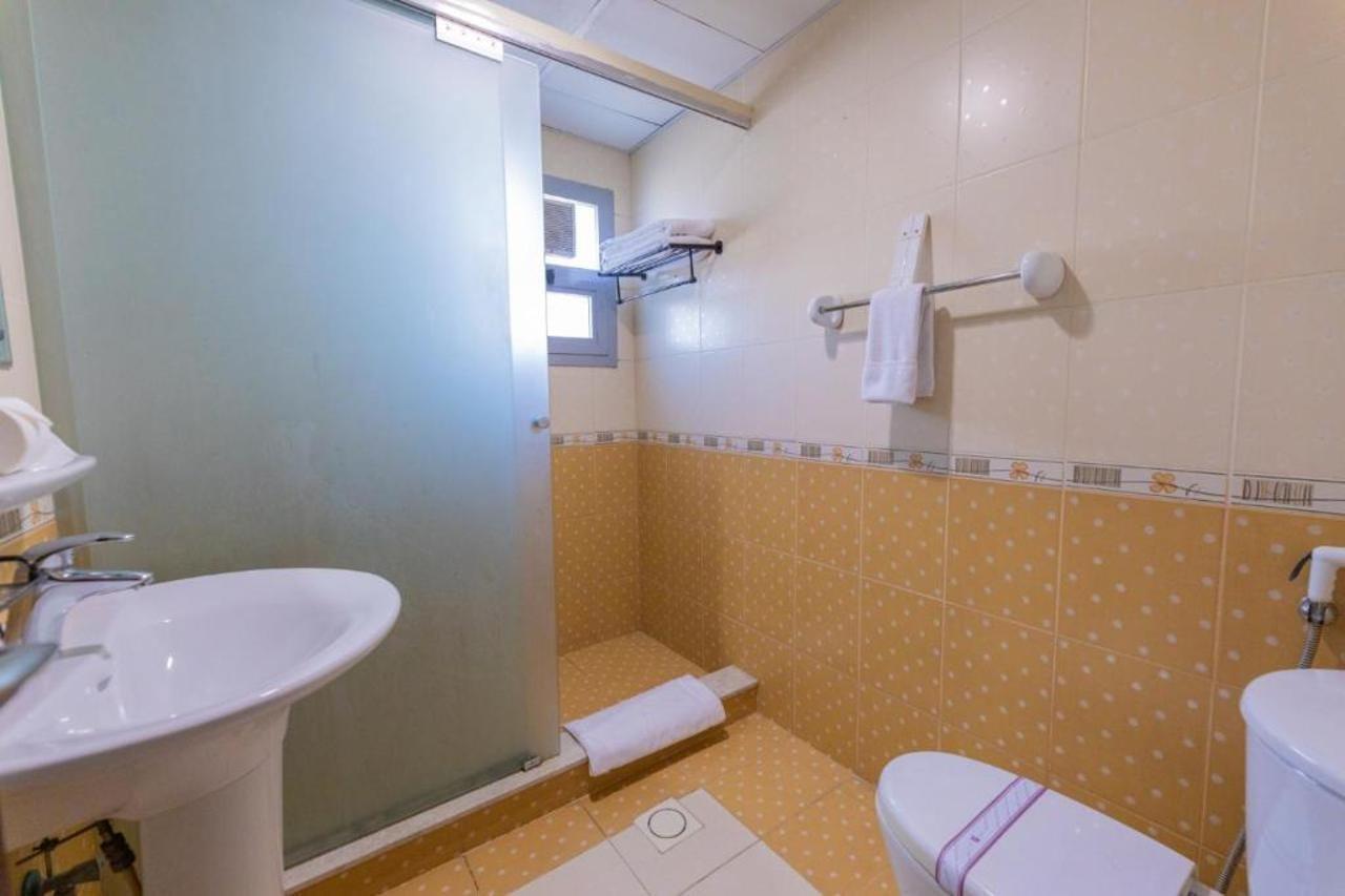 Ewan Tower Hotel Apartments Ajman Bagian luar foto